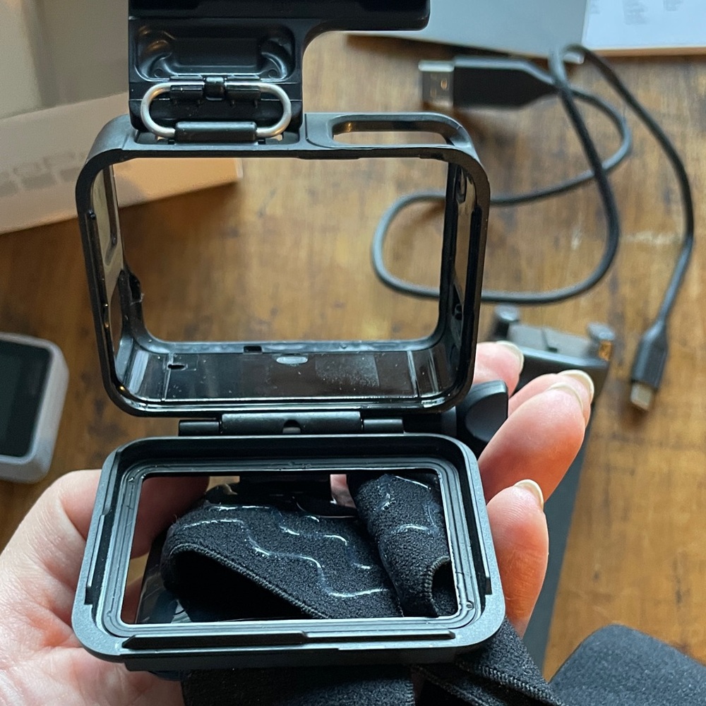 GoPro Hero7 White Action Camera Set - Picture 6 of 7
